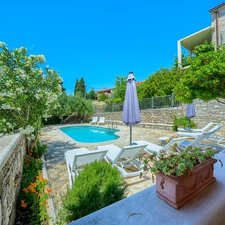 Villa Mir Vami Sumartin